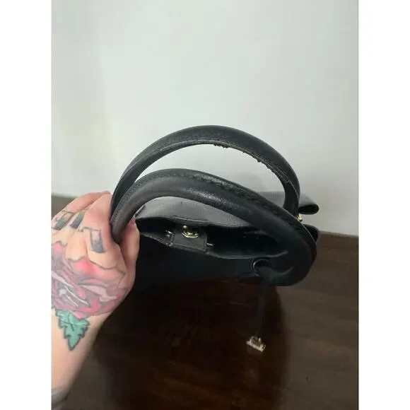 Michael Kors Mercer Gallery Med. Faux Pebbled Leather Tote Bag - Picture 9 of 12